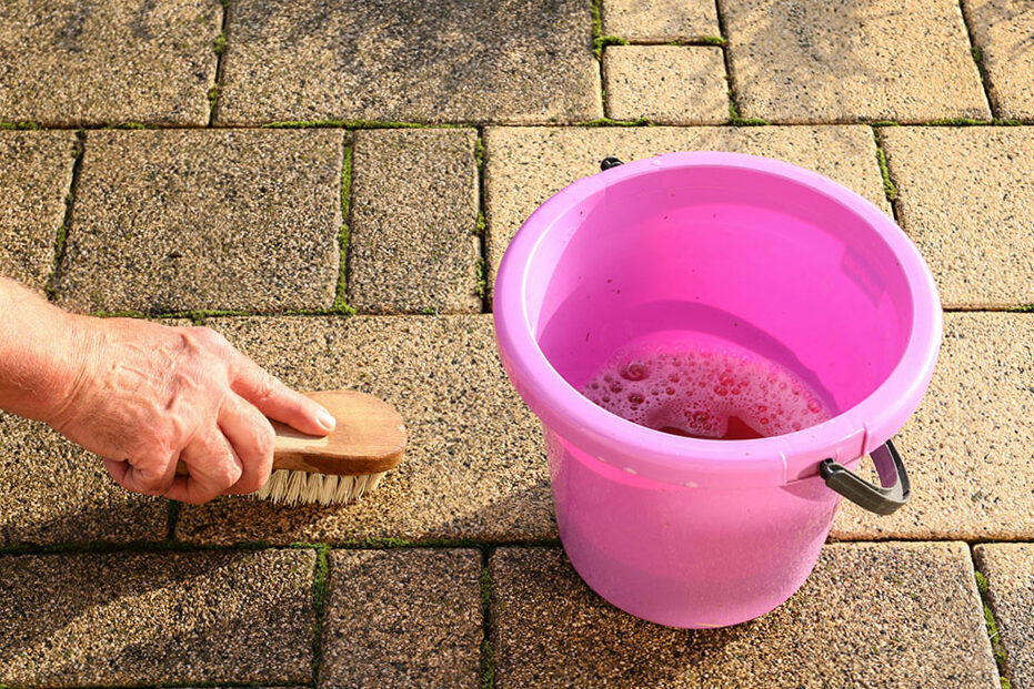 How to clean your stone terrace?